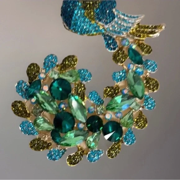 Piper K Vibrant Peacock Brooch with Blue and Green Accents - Picture 2 of 4